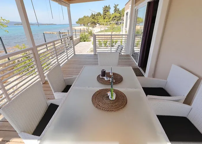 Mobile Opal 1 ביוגראד נה מורו